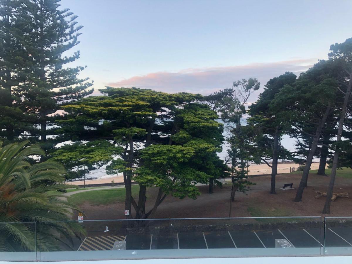 C-Scape Penthouse - Cowes Beach Front Экстерьер фото